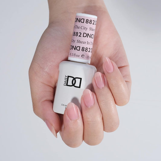 DND Gel Polish & Lacquer - 882 - Sheer In The City
