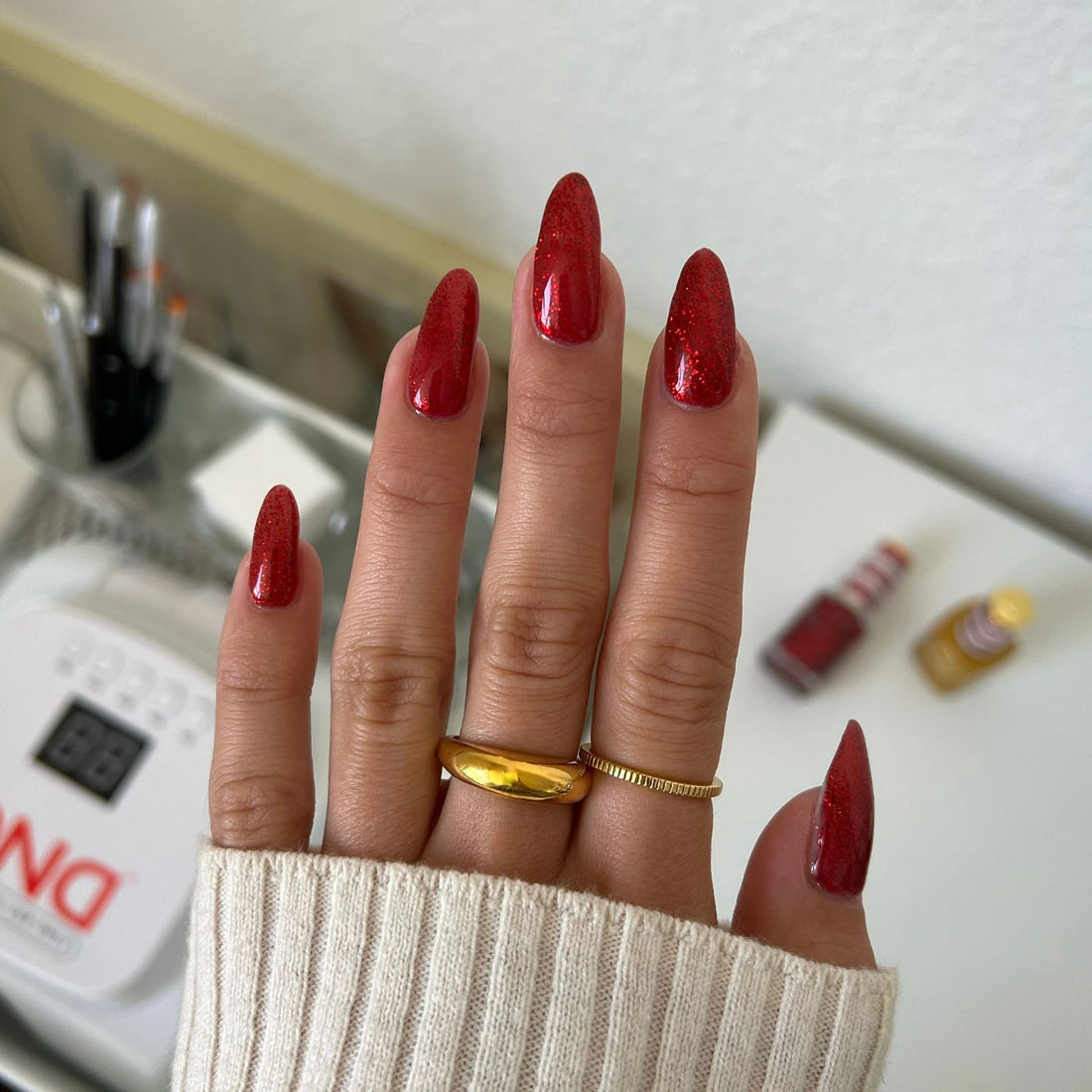 DND Diva Gel & Nail Polish - Sip N’ Glitz #035
