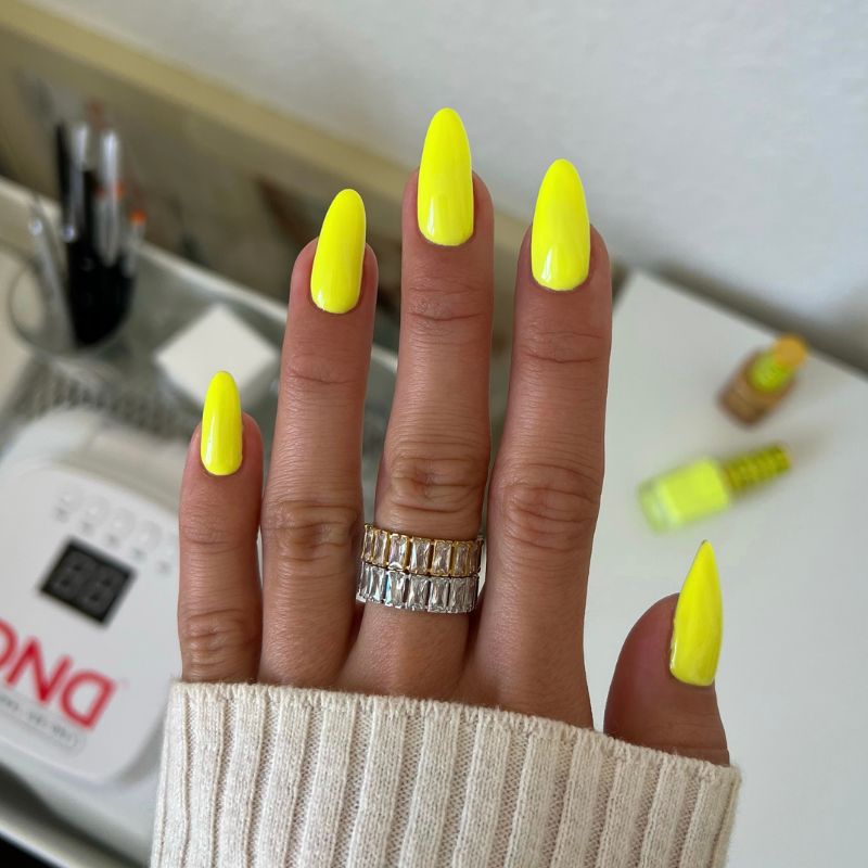 DND Diva Gel & Nail Polish - Mellow Gemini #120
