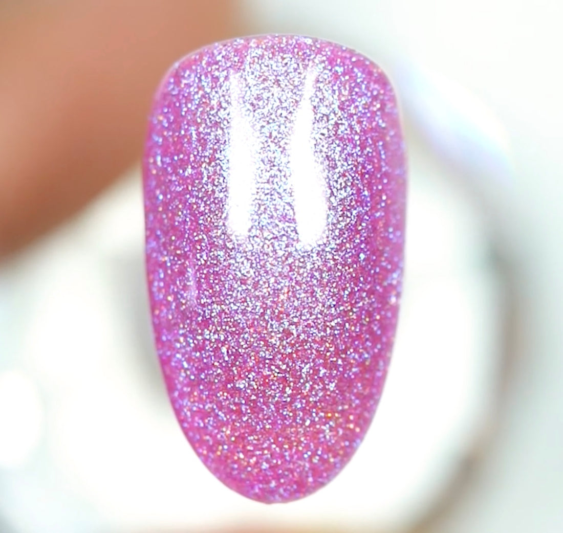 DND DC Mermaid Soak off Gel in holographic glitter - #242 Powder Pink