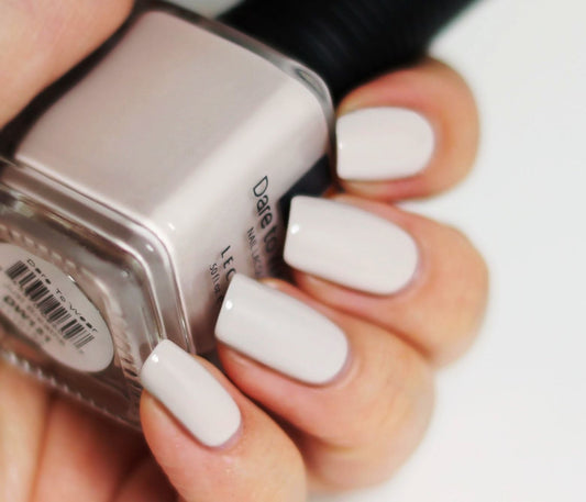 3 SHADES FROM LECHAT DARE TO WEAR BELLE LA VIE COLLECTION - 0.5oz/15ml