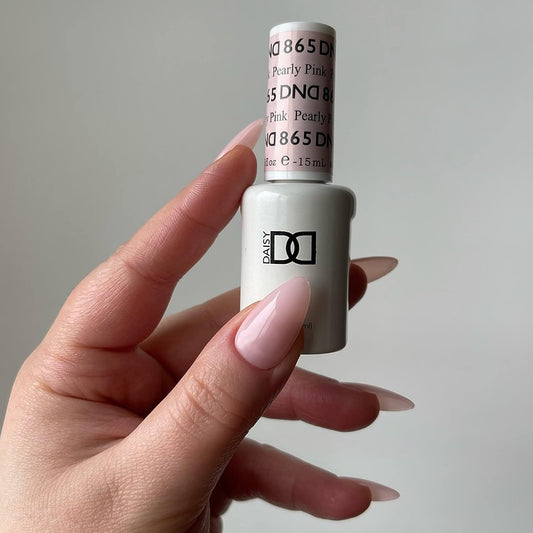DND Gel Polish & Lacquer - 865 - Pearly Pink