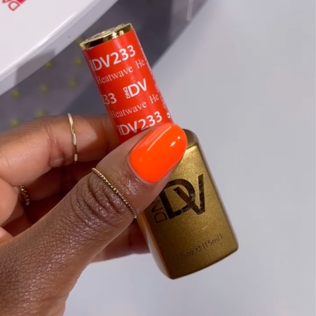 DND Diva Gel & Nail Polish - Heatwave #233