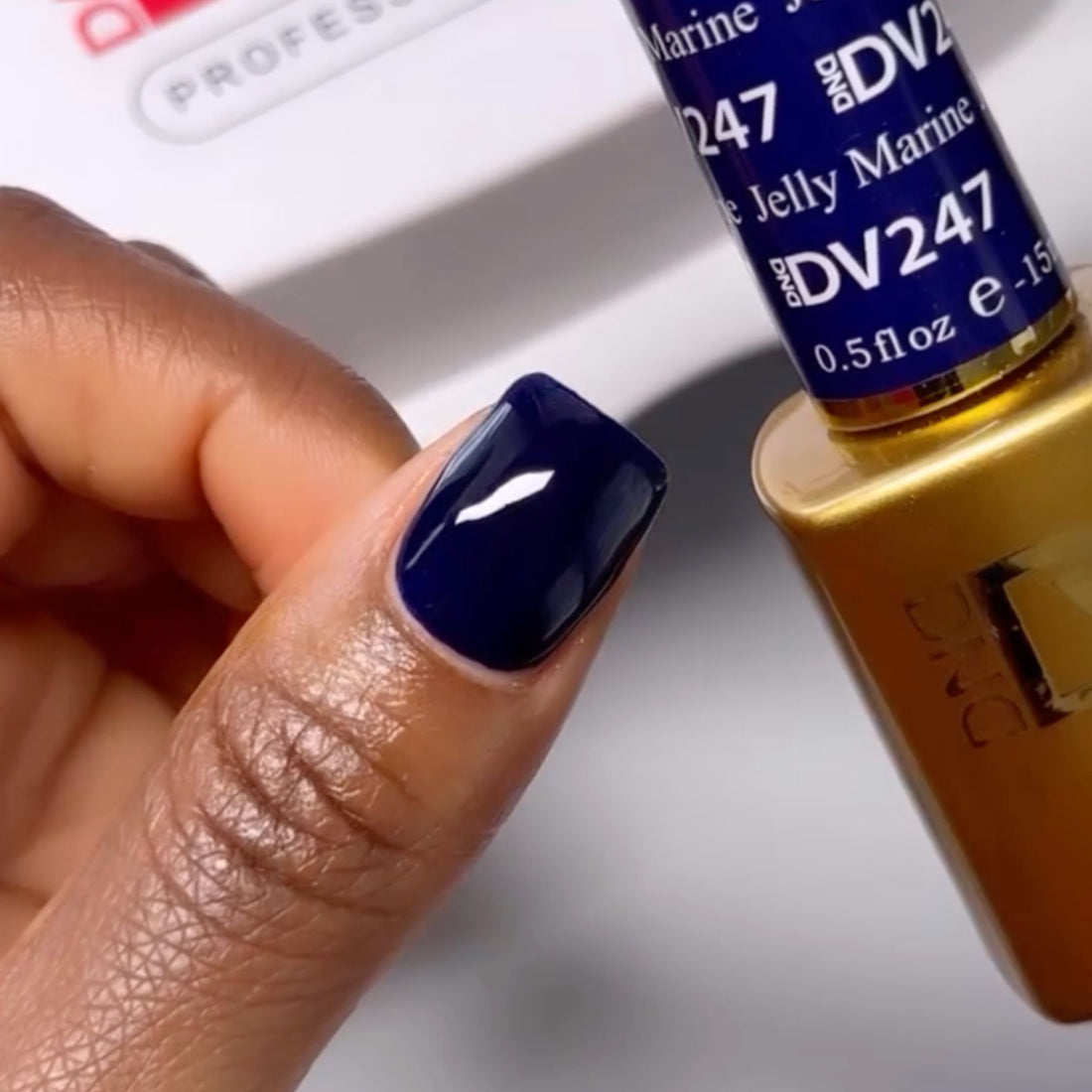 DND Diva Gel & Nail Polish - Jelly Marine #247