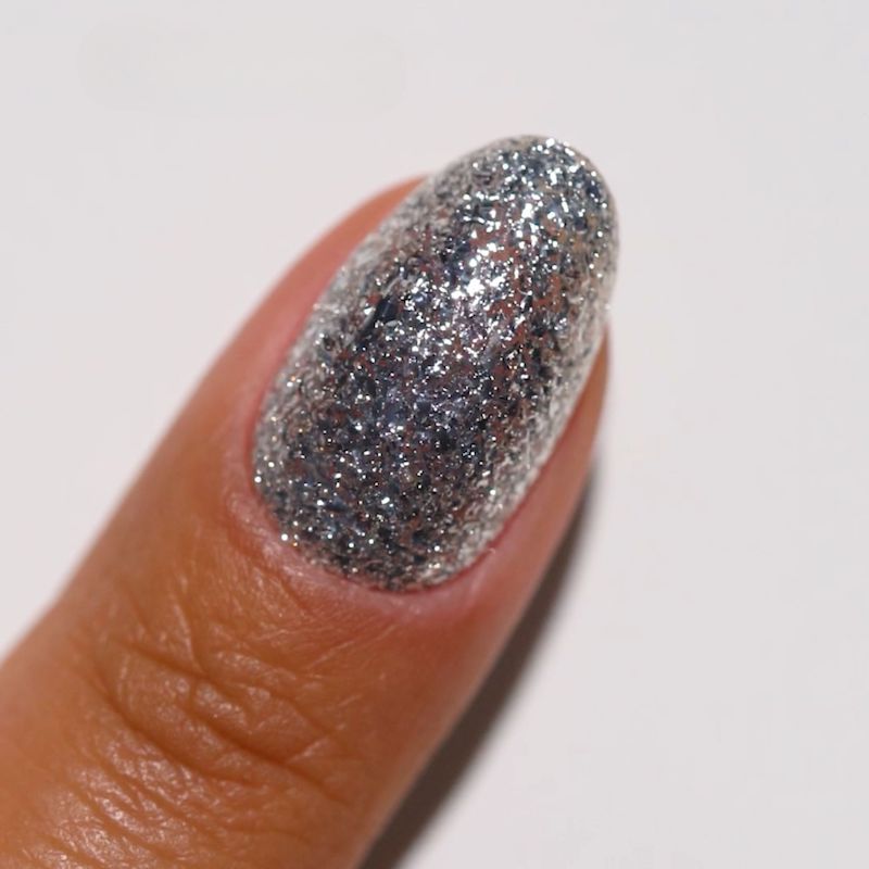 DND Diva Gel & Nail Polish - Smokey Shimmy #026