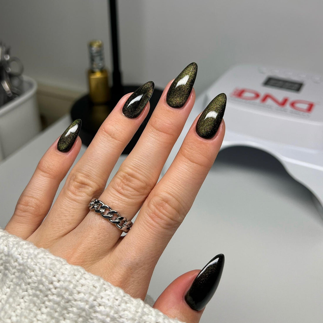 DND Diva Glass Ball Collection 9D Cateyes #06 Meow OrNe