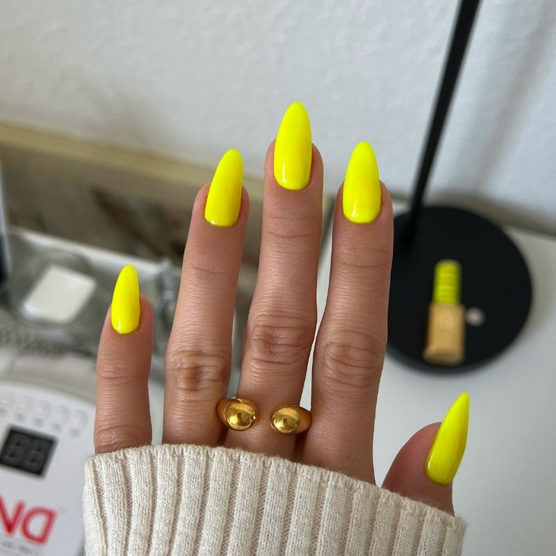 DND Diva Gel & Nail Polish - Tennis Ball #189