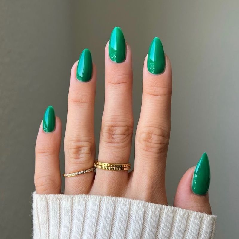 DND Diva Gel & Nail Polish - Imperial Jade #243