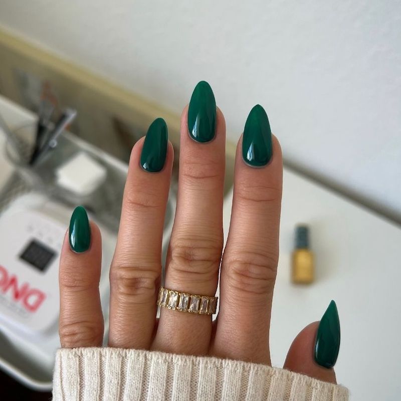 DND Diva Gel & Nail Polish - Emerald Meadow #244