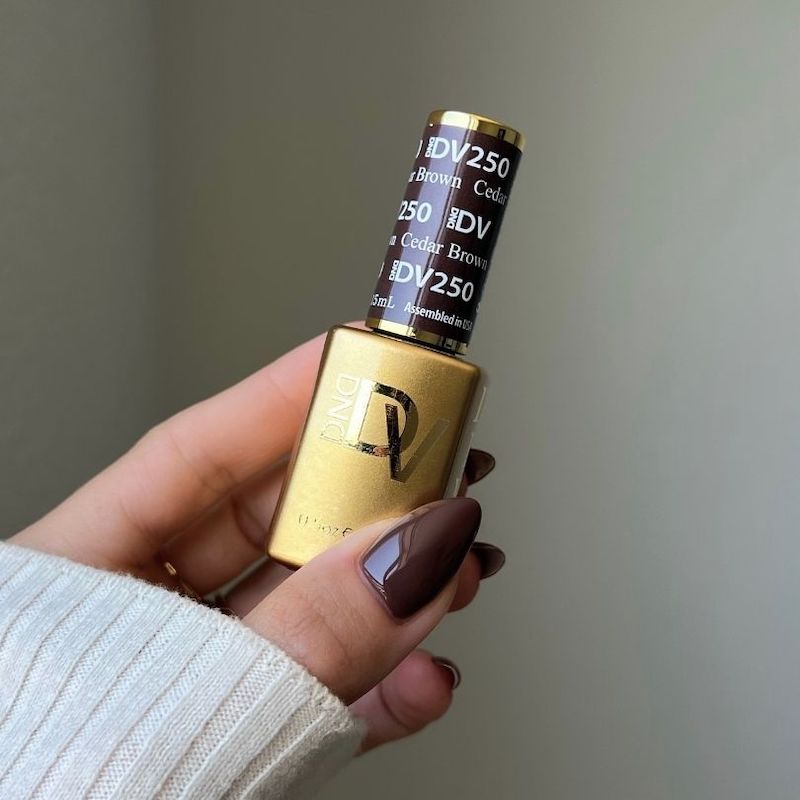 DND Diva Gel & Nail Polish - Cedar Brown #250