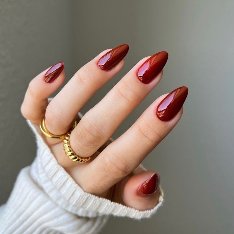 DND Diva Gel & Nail Polish - Chocolate Red #251