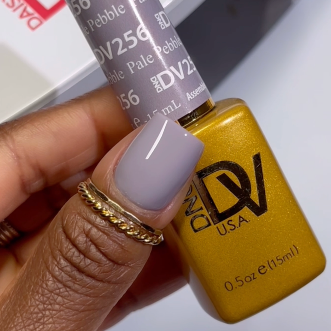 DND Diva Gel & Nail Polish - Pale Pebble #256