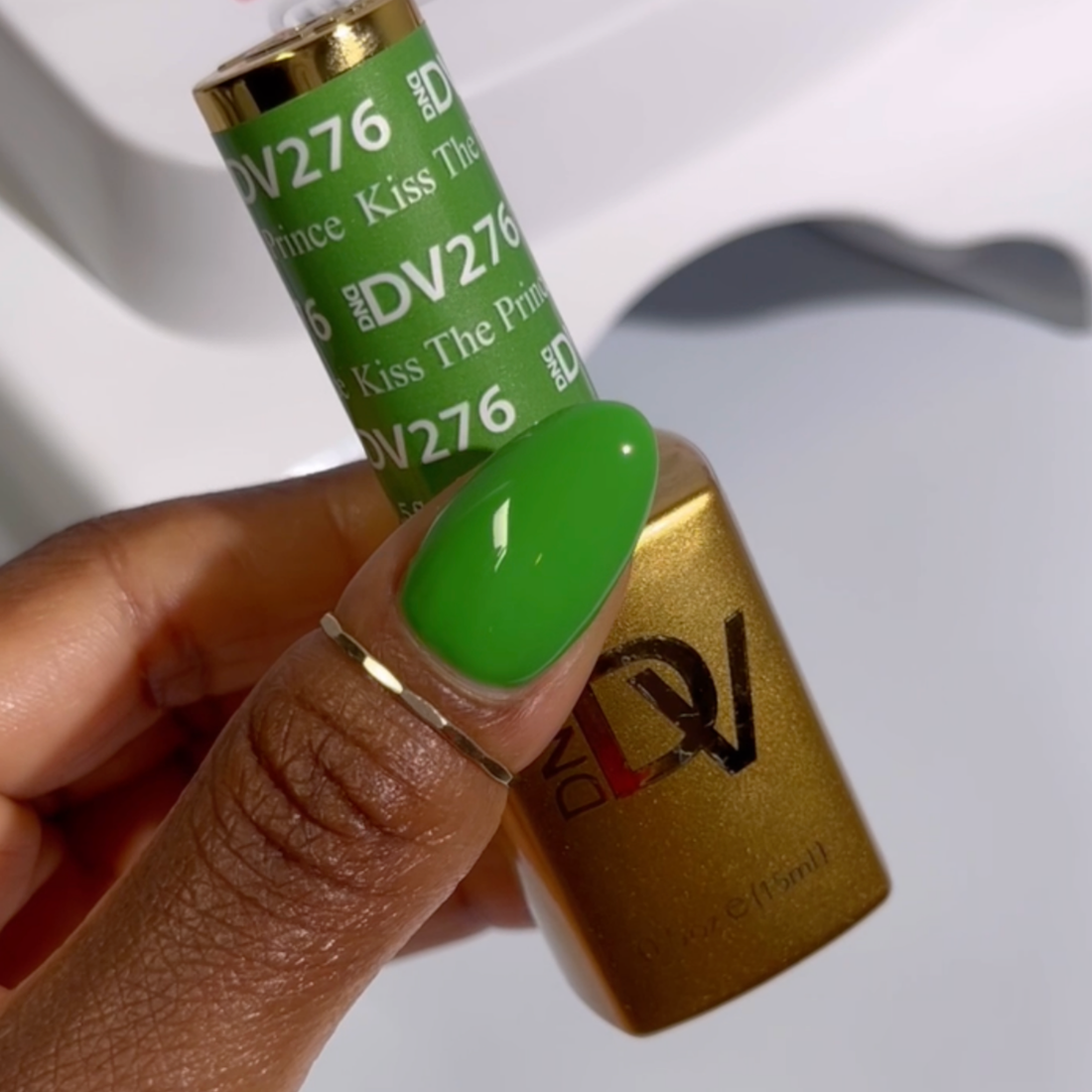 DND Diva Gel & Nail Polish - Kiss The Prince #276