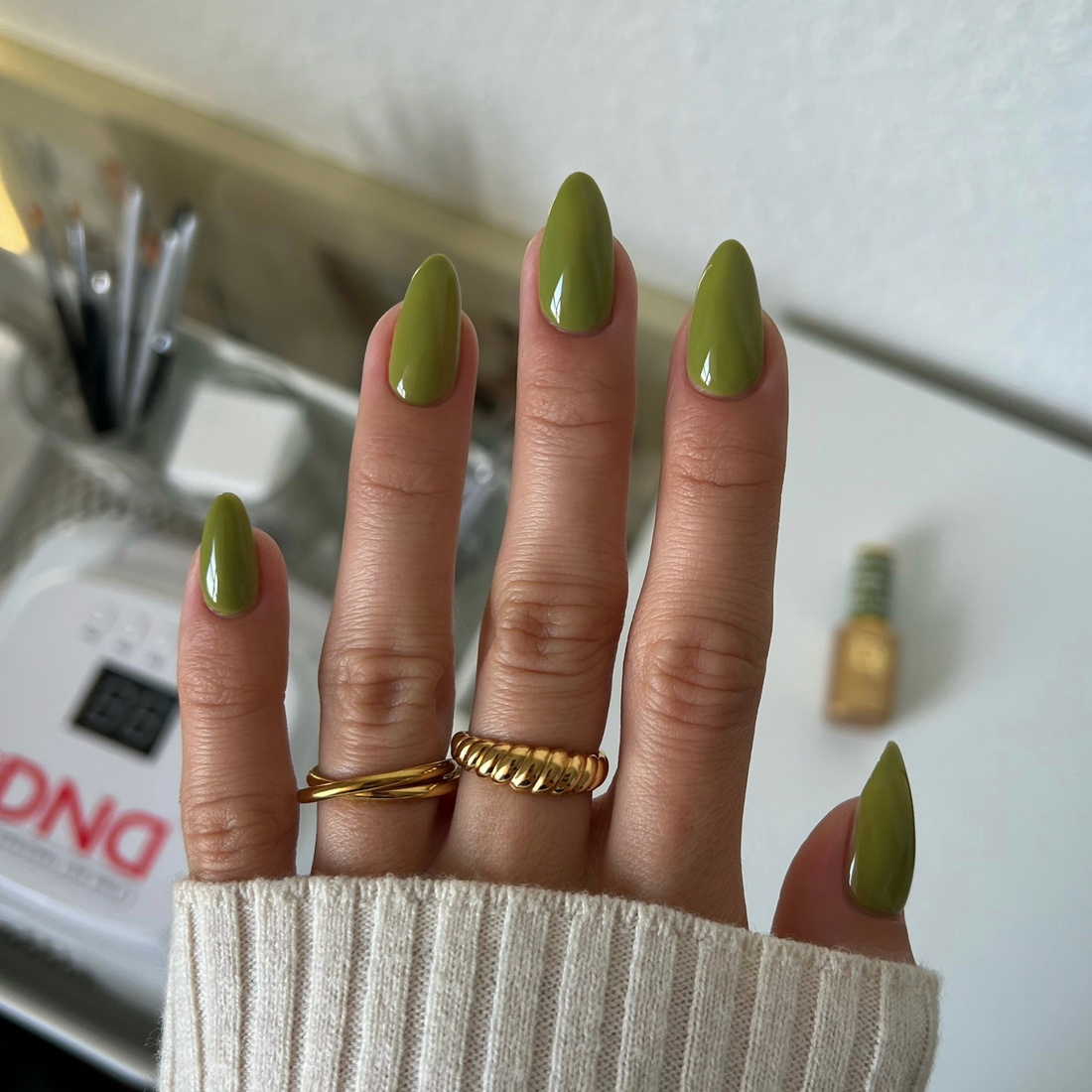 DND Diva Gel & Nail Polish - Collard Greens #281